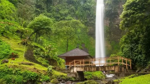 Waterfalls in Bandung that offer natural panoramas and the coolness of waterfalls